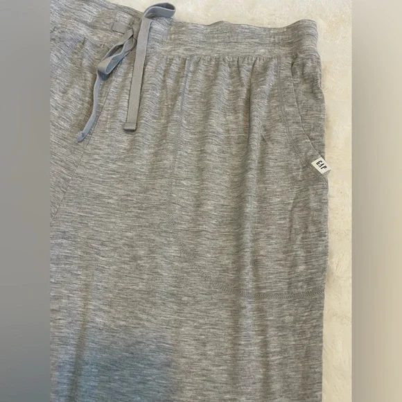 GapBody Women's Drawstring-Waist Jogger Pajama Pants size Large Grey Heather - Picture 4 of 9